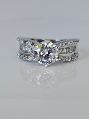 Vintage Victoria Wieck Diamond Simulant Ring Sterling Silver Size 8